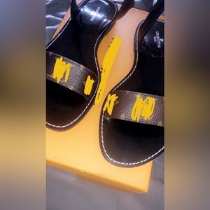 Look alike brown gladiator sandals